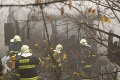 Tragický požiar v Bratislave neďaleko polície: Pri hasení chatky našli mŕtve telo