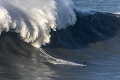 Britskému surférovi išlo o život: Pri týchto záberoch behá mráz po chrbte