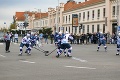 Nitra to rozbalila na ulici, hokejisti na chvíľu obsadili hlavný kruhový objazd