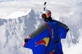 Ruský base jumper skonal v Himalájach: Krutá smrť majstra extrémnych skokov!