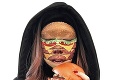 Kanadská vizážistka miluje fast-food: Hamburger na tvári či hot-dog namiesto ruky!