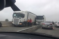 Kuriózna situácia na diaľnici D1: Vodiči, pozor, pre toto hrozia rozsiahle kolóny!