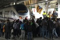 Peklo v Barcelone! Kvôli demonštrantom museli zatvoriť vlakovú stanicu: Tajomstvo preškrtnutého čísla 155