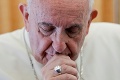 Neuveriteľne ľudské priznanie pápeža Františka: Tiež, keď sa modlím, sa mi to stane!