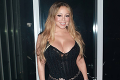 Mariah Carey vyvenčila svoje OBRIE prsia: Fúha, veď tie ultratesné šaty nič nezakrývajú!