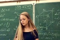 Sexi učiteľka matematiky sa stala internetovou senzáciou: Z tých pikantných fotiek všetci šalejú!