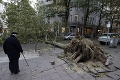 Búrka Xavier zabíja už aj v Poľsku: Dokopy si živel vyžiadal najmenej 9 mŕtvych