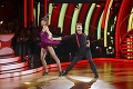 Medzi Petrou Vajdovou a jej tanečným partnerom Fabiom je to divoké: Kopeme sa do zadku!