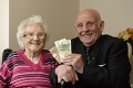 Muž upratoval dom svojej 104-ročnej mamy: Na ten nález bude spomínať do konca života