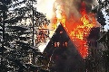Tragédia na hornej Orave: Požiar chaty neprežil mladý muž († 18)