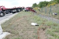 Dve hrozivé nehody na D1-ke: Havarovali kamióny a osobné autá!