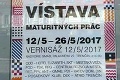 Stredoškoláci polepili Trenčín plagátmi so šialenou hrúbkou: Prekvapivé priznanie riaditeľa školy!