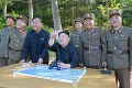 Kim Čong-un nariadil výrobu raketových motorov: Jedna drobnosť ale prezradila niečo dôležité