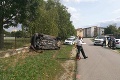Smrteľná nehoda v Trnavskom kraji: Auto narazilo do plotu, zomrela spolujazdkyňa († 21)!