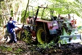 Traktorista Anton sa v lese na Orave prevrátil s traktorom: Pomáhali aj leteckí záchranári!