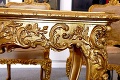 Prešovské múzeum vrazilo 20 000 € do opravy vzácneho nábytku: Túto stoličku na druhom obrázku nespoznáte!