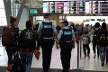 Strach v Austrálii: Na letiskách pretrvávajú zvýšené bezpečnostné opatrenia