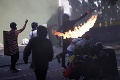 Hrozivá bilancia krvavých nepokojov: Pri protivládnych demonštráciách zahynulo už 100 ľudí