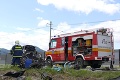Zrážka osobného auta s nákladiakom na Považí: Zahynula matka († 44) dvoch deti!