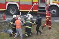 FOTO iba pre silné povahy! V Bratislave nabúral autobus, medzi 15 zranenými sú aj deti
