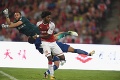 Brankár Arsenalu David Ospina odstavil Pedra: Po tvrdom zákroku dohral!