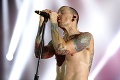 Slováci opäť predviedli svoju krutosť: 11 najohavnejších komentárov k smrti speváka skupiny Linkin Park