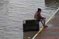 Istanbul postihli bleskové povodne: Silné búrky spôsobili dopravný chaos