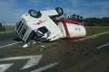Tragická dopravná nehoda na diaľnici D2: Zahynul vodič chorvátskej cisterny!