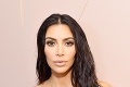 Kim Kardashian má na krku škandál: Stačil detail na fotke a čelí vážnemu obvineniu