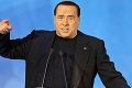 Berlusconi ohlásil návrat do politiky: Sľubuje štedré daňové úľavy a sociálne dávky