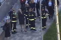 Premiérka Mayová navštívila miesto tragického požiaru: Musí to byť dôkladne vyšetrené!