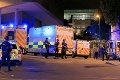 Británia je po útoku v Manchestri v stave najvyššej pohotovosti: Policajtov nahradia ozbrojení vojaci