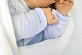 Andy Hryc s manželkou mali pred pôrodom dcéry tehotenskú pohotovosť: Zaslúžený oddych v zahraničí!