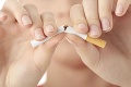 Od piatka sú v predaji nové obaly cigariet: Fajčiarov majú odradiť nechutné škatuľky!