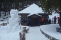 Reinerova chata vo Vysokých Tatrách: Hostí víta snehuliak-nosič