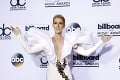 Speváčky provokovali na Billboard Music Awards: Jednej skoro vypadli prsia, druhá si zabudla nohavice!