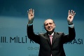 Snem delegátov tureckej vládnej strany: Za straníckeho predsedu opäť zvolili Erdogana!