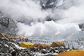 Horolezca Štrbu († 48) zabil sen o pokorení Everestu: Tri dni v zóne smrti a zúfalý pokus o záchranu!