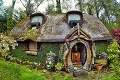 Nadšenec si v Škótsku postavil hobití domček dávno predtým, ako Pána prsteňov sfilmovali: Tu býva Frodo!