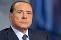 Expremiér Berlusconi v nemocnici: Náročný zákrok srdca