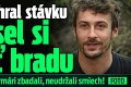 Dávid prehral stávku a musel si oholiť bradu: Keď ho ostatní farmári zbadali, neudržali smiech!