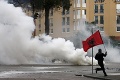Tisíce Albáncov vyšlo do ulíc: Tvrdý protest proti vláde!