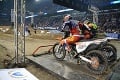 V Košiciach sa stretli najlepší jazdci supercrossu: Hokejistov vystriedali extrémni motorkári