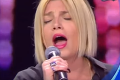 Speváčka sa na pódiu poriadne vydesila: Sexuálne obťažovanie počas vystúpenia!