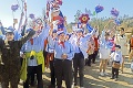 Prvomájové oslavy pod Tatrami boli povinné: Lyžiarske palice vymenili za mávadlá