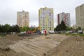 Obštrukcie Dúbravčanov prinášajú výsledky: Súd pozastavil výstavbu nájomných bytov!