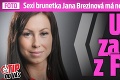 Sexi brunetka Jana Brezinová má nový dôvod na úsmev: Ulovila zajačika z Farmy!