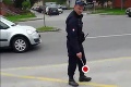 Mestským policajtom v Prievidzi tlieska celé Slovensko: Heslo Pomáhať a chrániť nabralo nový rozmer!