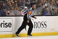 Pohotový rozhodca v NHL: Aby nemusel prerušiť hru, rýchlo sa vynašiel