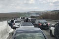 Čech išiel na návštevu do Sniny, odstavil celú diaľnicu: Auto mu zhorelo do tla!